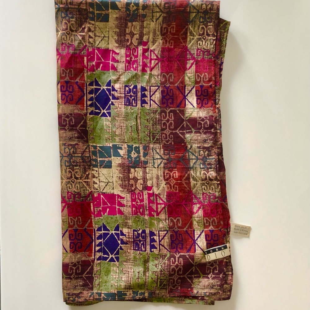 SILK SCARF